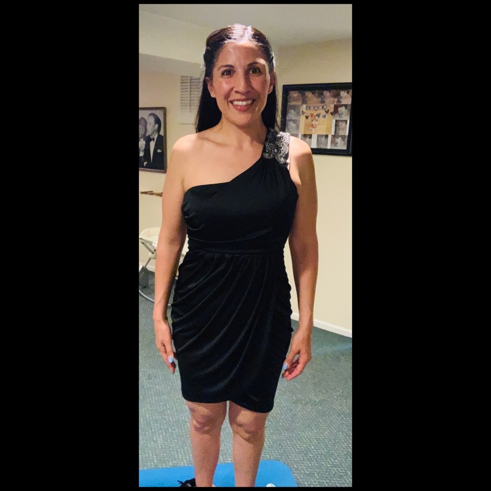 Black cocktail dress - size M